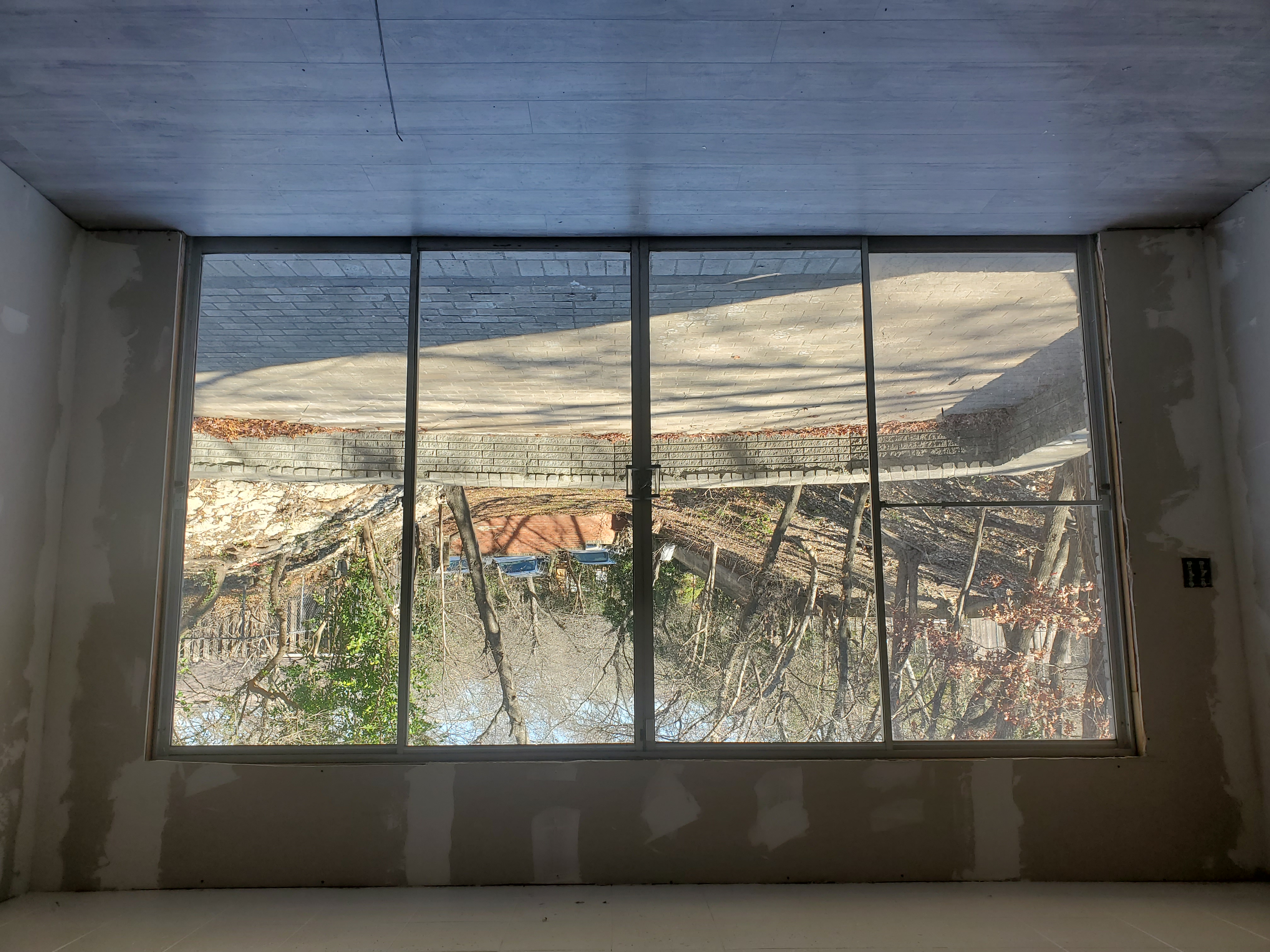 Patio screen enclosure